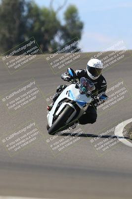 media/Sep-21-2025-TrackDaz (Sun) [[277c75b276]]/B Group/1220pm (Turn 2)/